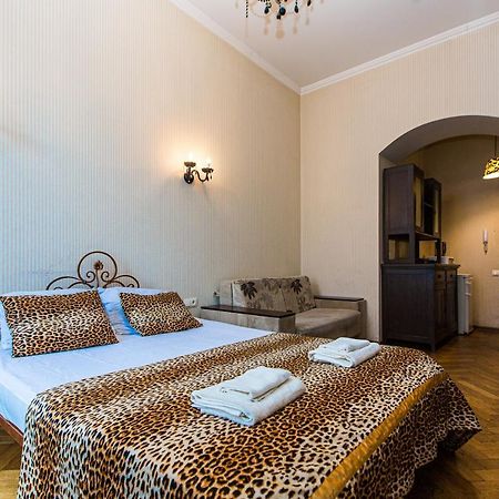 Квартира В Оренду На Копеника 12, Біля Палацу Потоцьких Leopoli Esterno foto