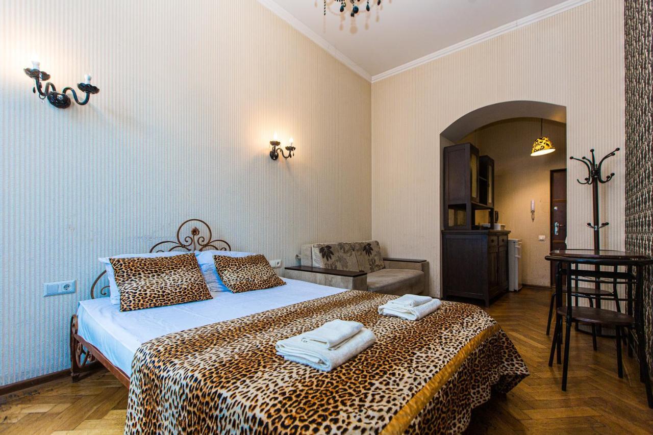 Квартира В Оренду На Копеника 12, Біля Палацу Потоцьких Leopoli Esterno foto